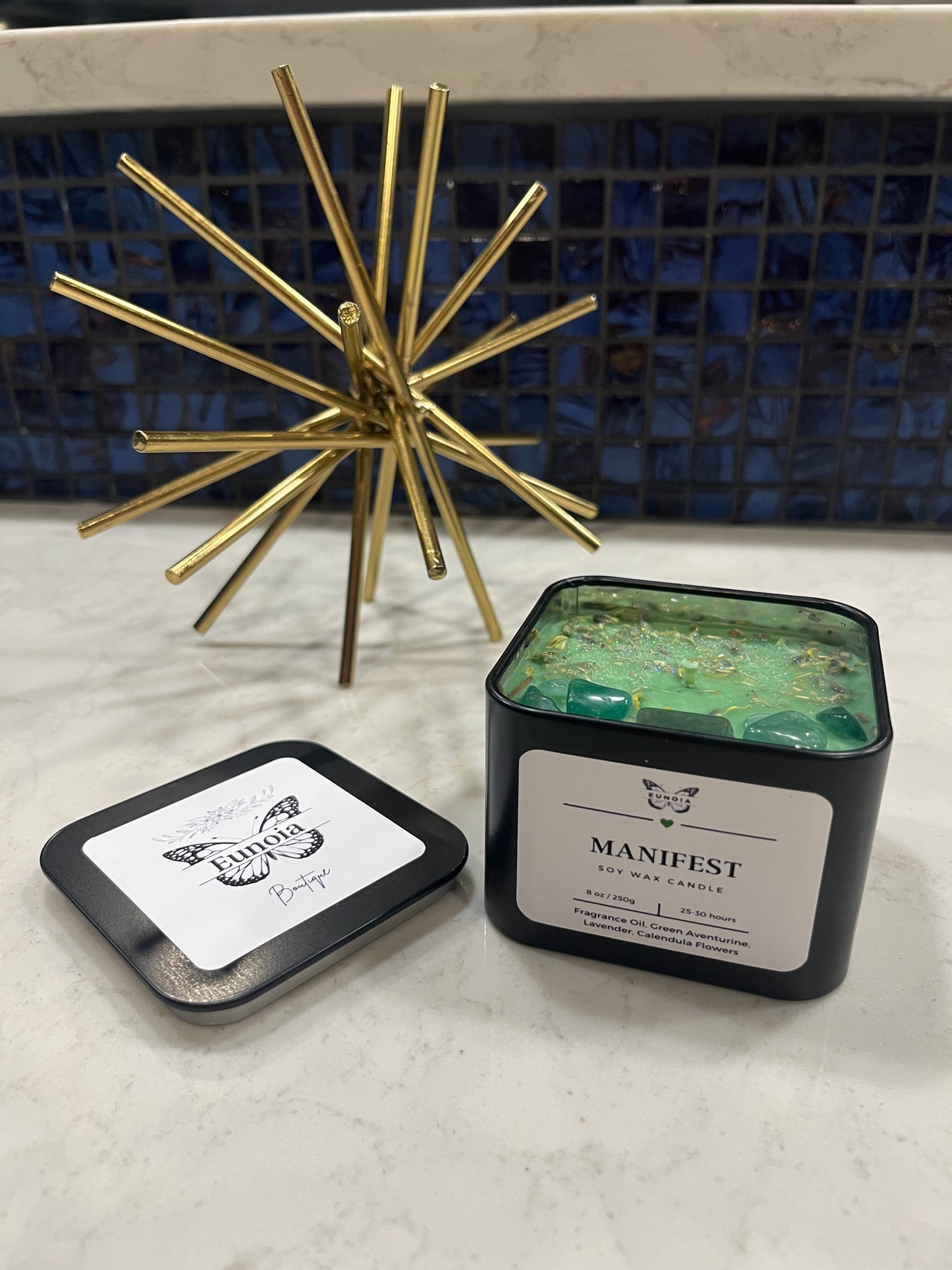 Green Clove Manifest Candle